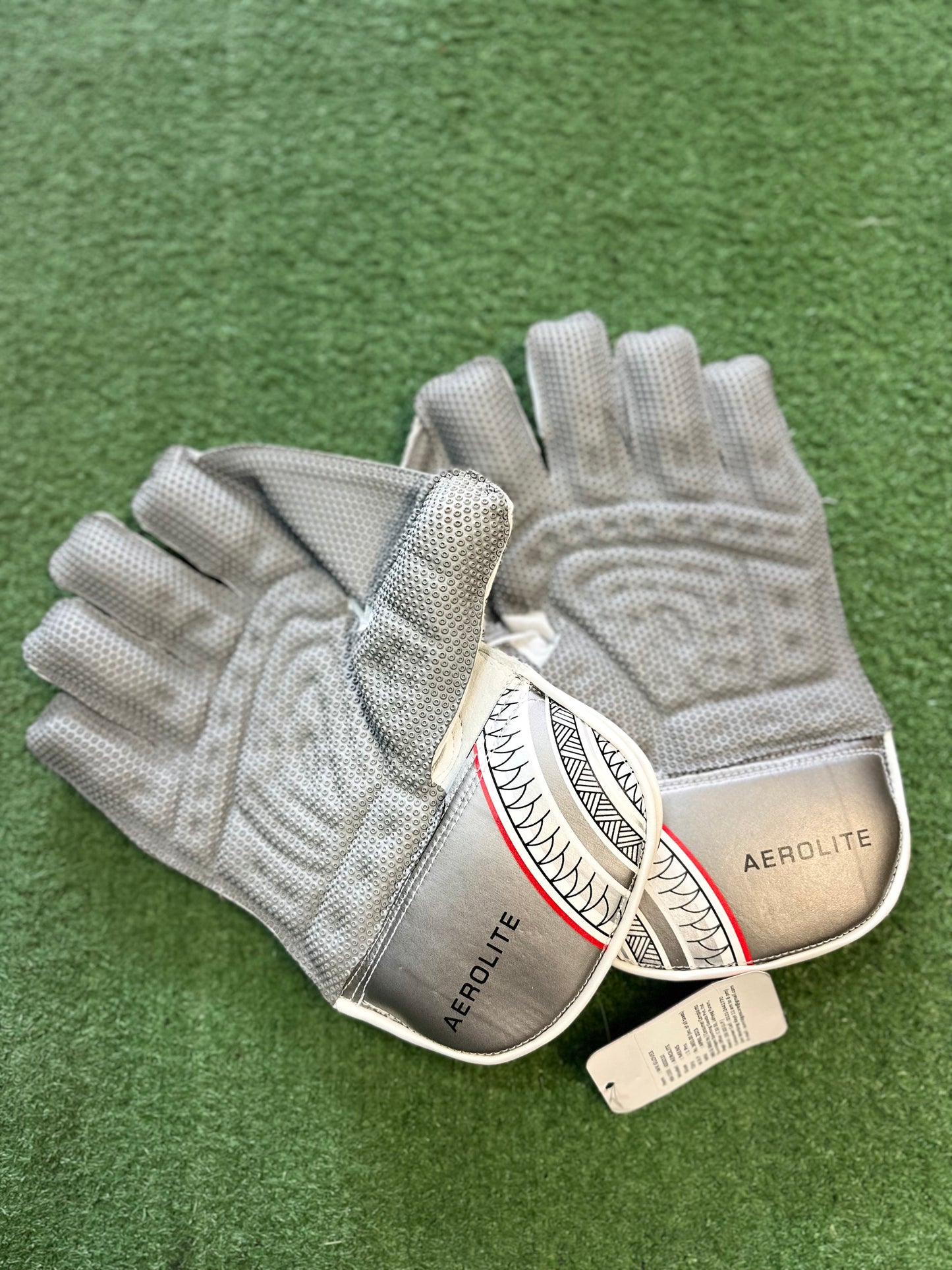 SS Aerolite Keeping Gloves (Adults)