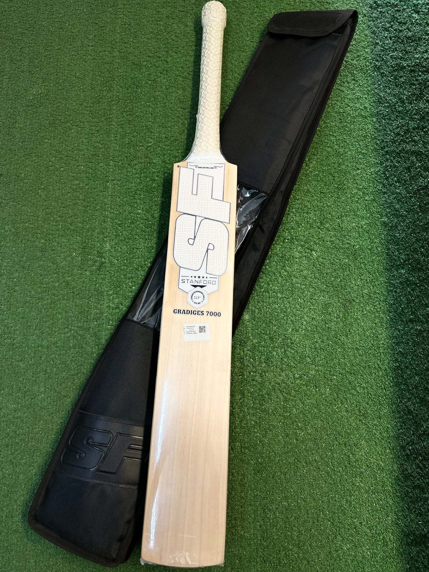 SF Gradiges 7000 EW cricket bat (SH)