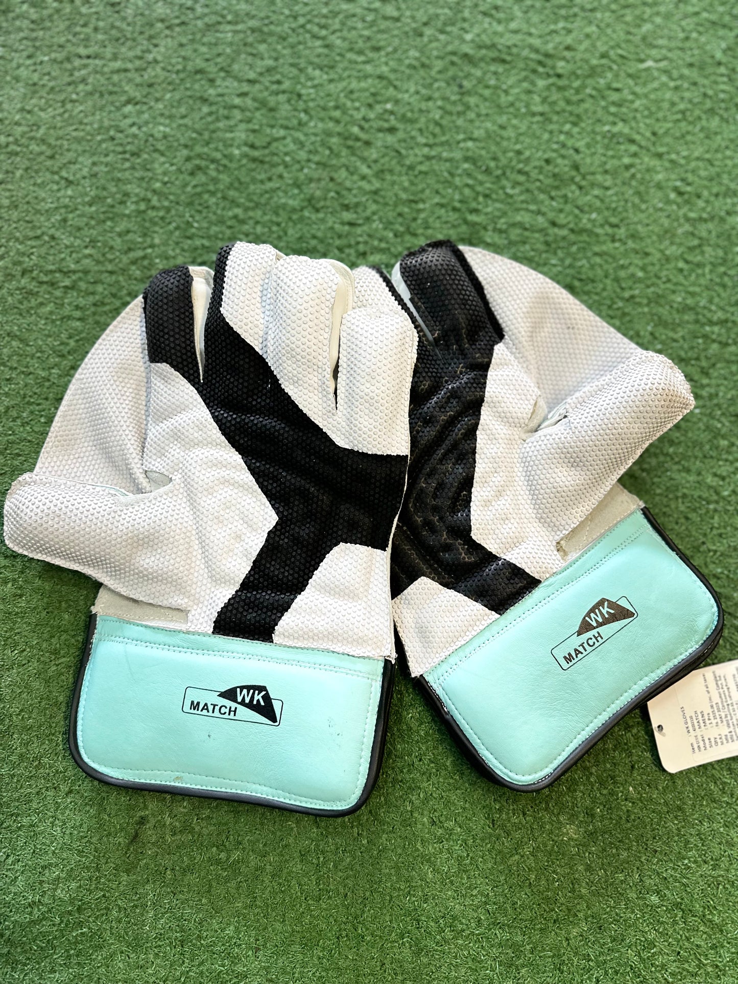 SS Match Keeping Gloves (Adults)