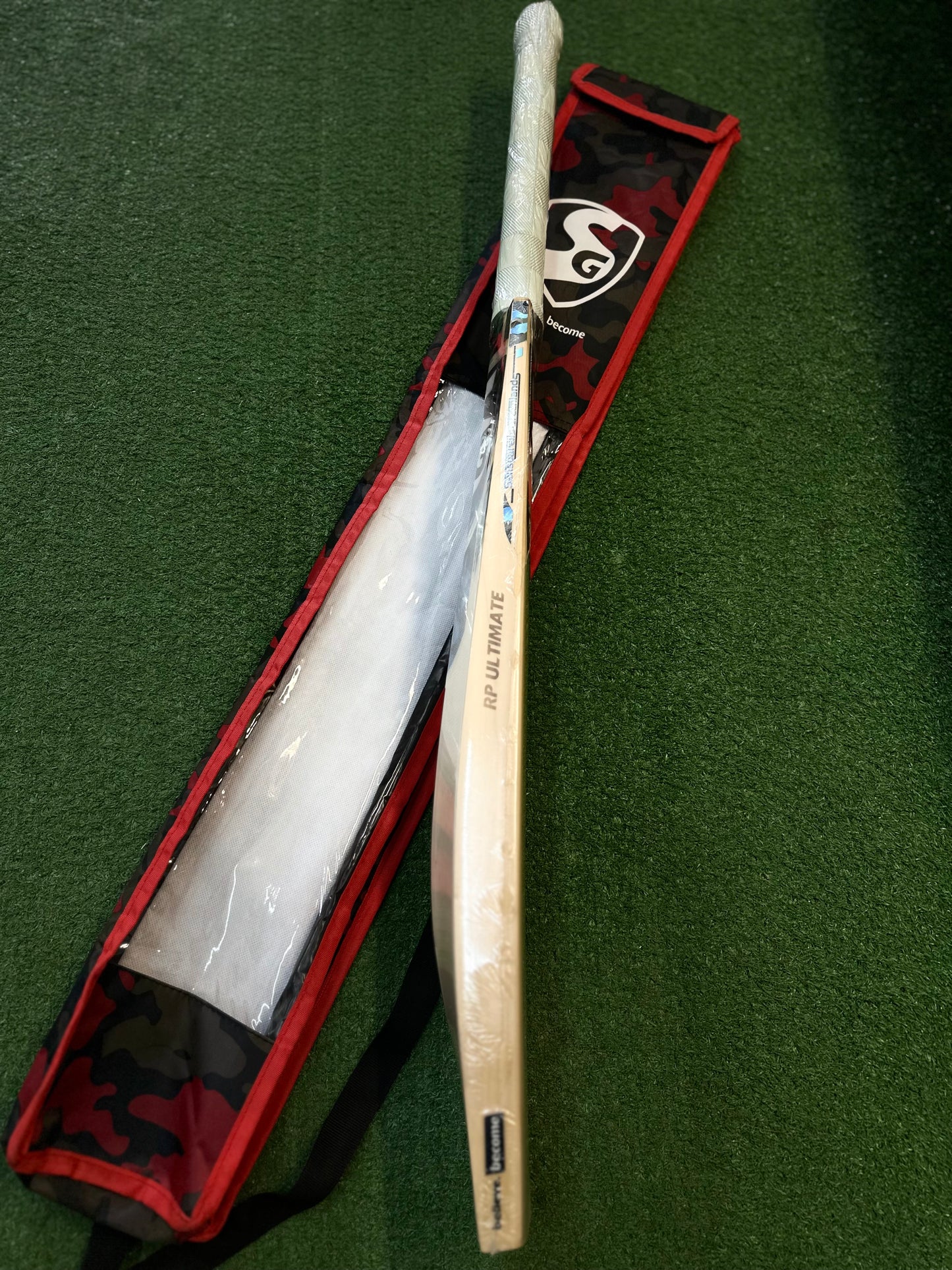 SG sunny gold Icon EW cricket bat (SH)