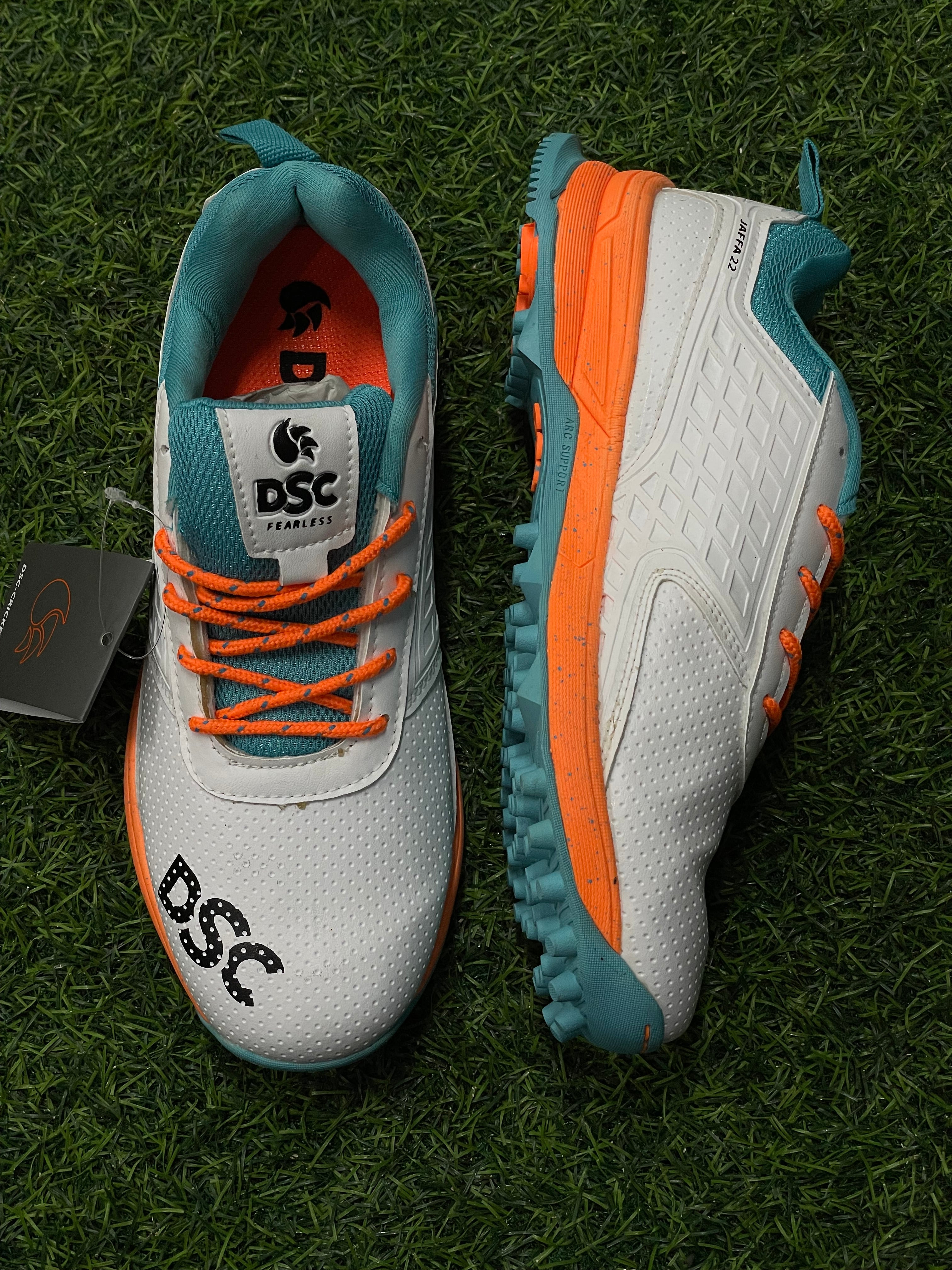 DSC JAFFA 22 WHT/ORA RUBBER SPIKE SHOES – Patel Sports