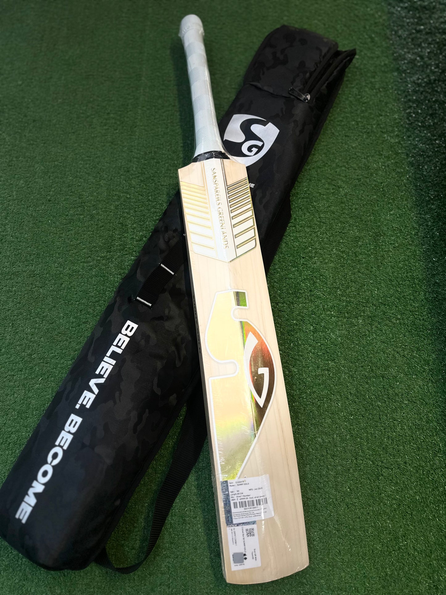 SG sunny gold EW cricket bat (SH)