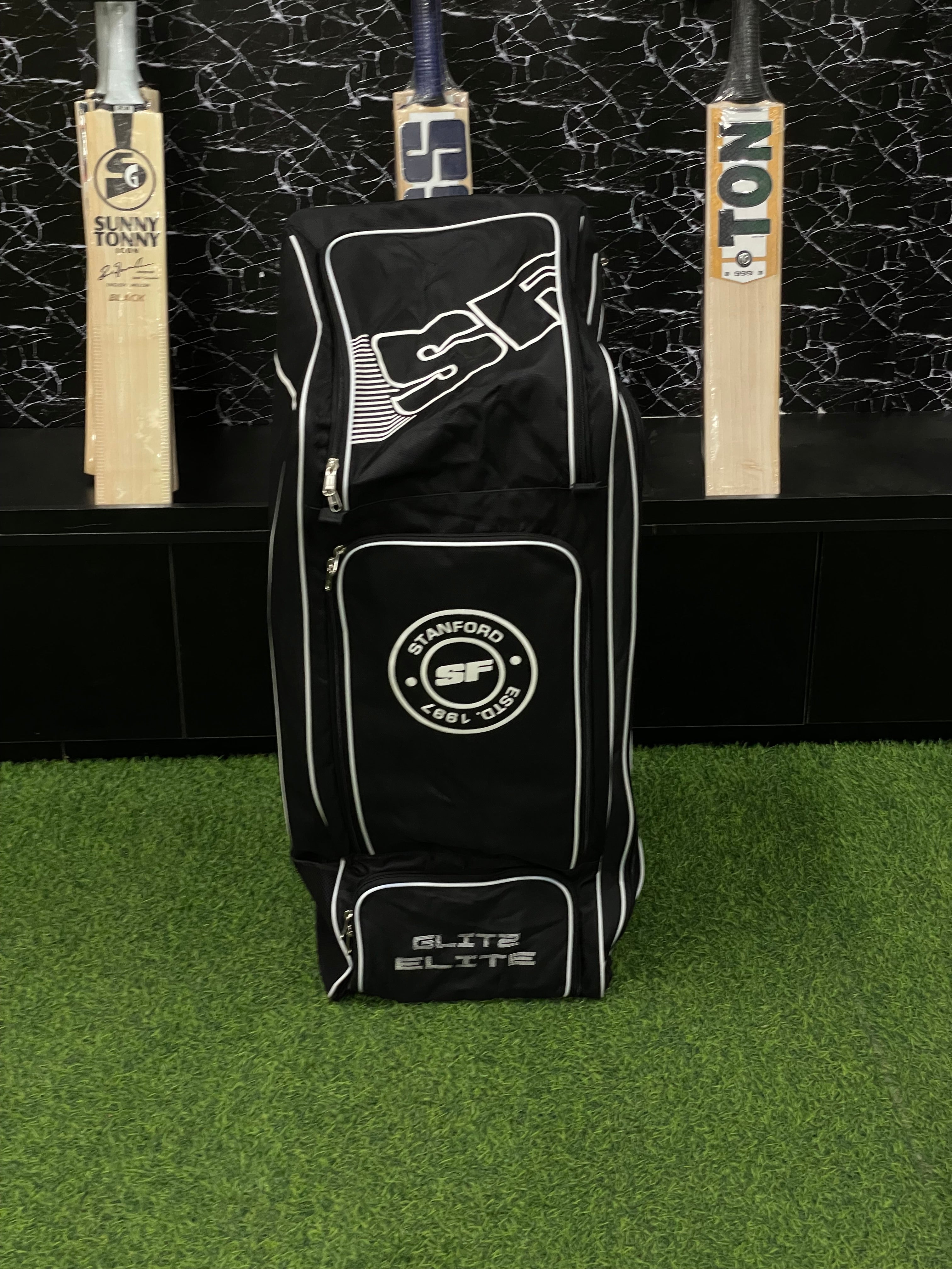 SF GLITZ ELITE KITBAG DUFFLE