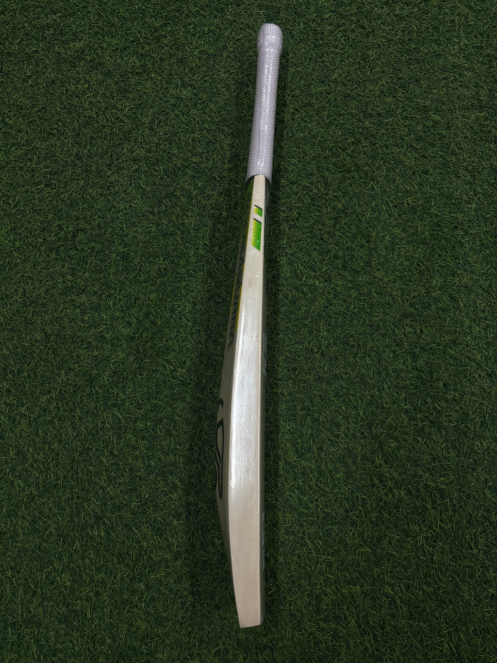 KOOKABURRA PRO 3.0 SIZE 5