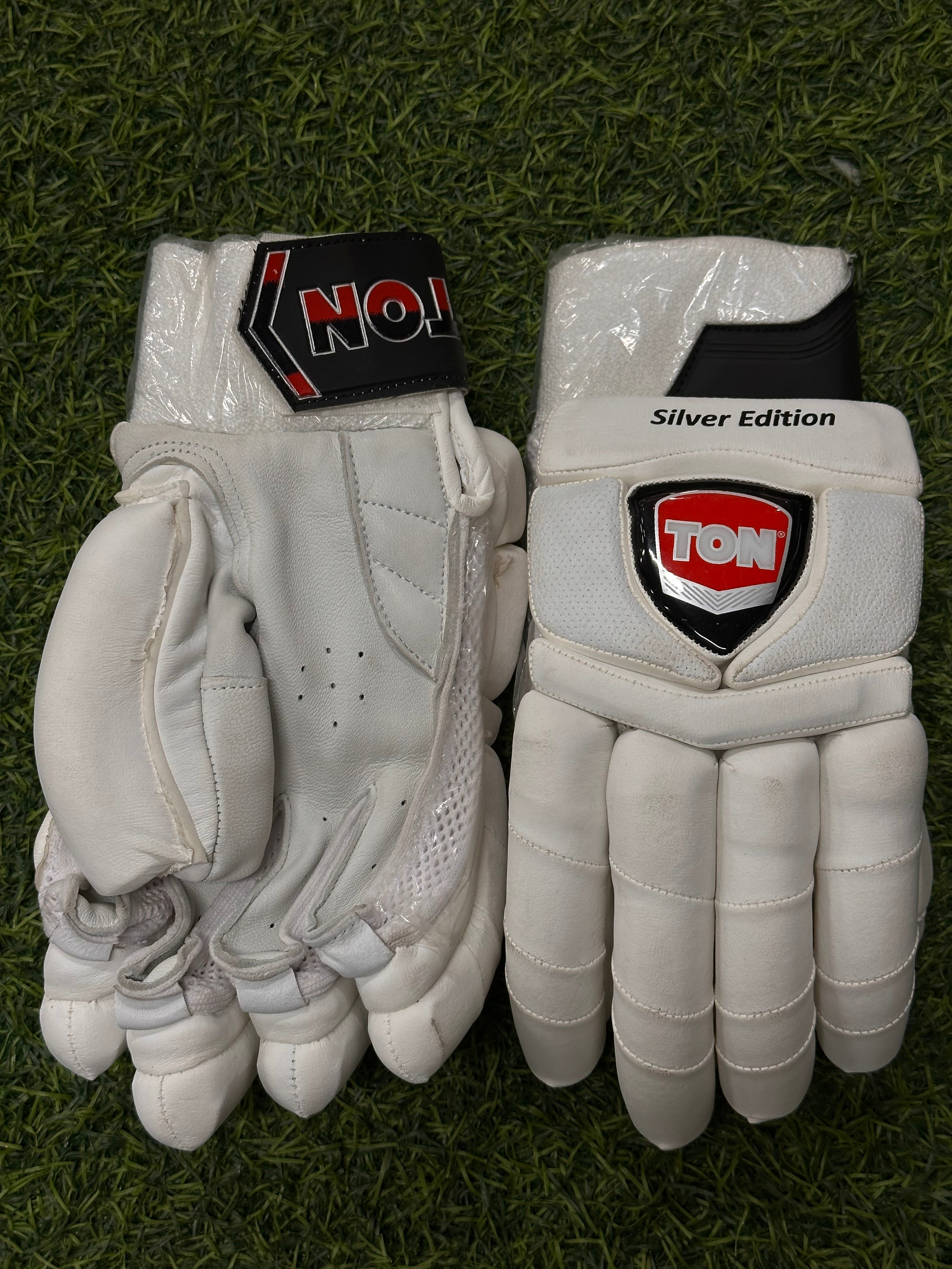 SS TON SILVER EDITION BATTING GLOVES