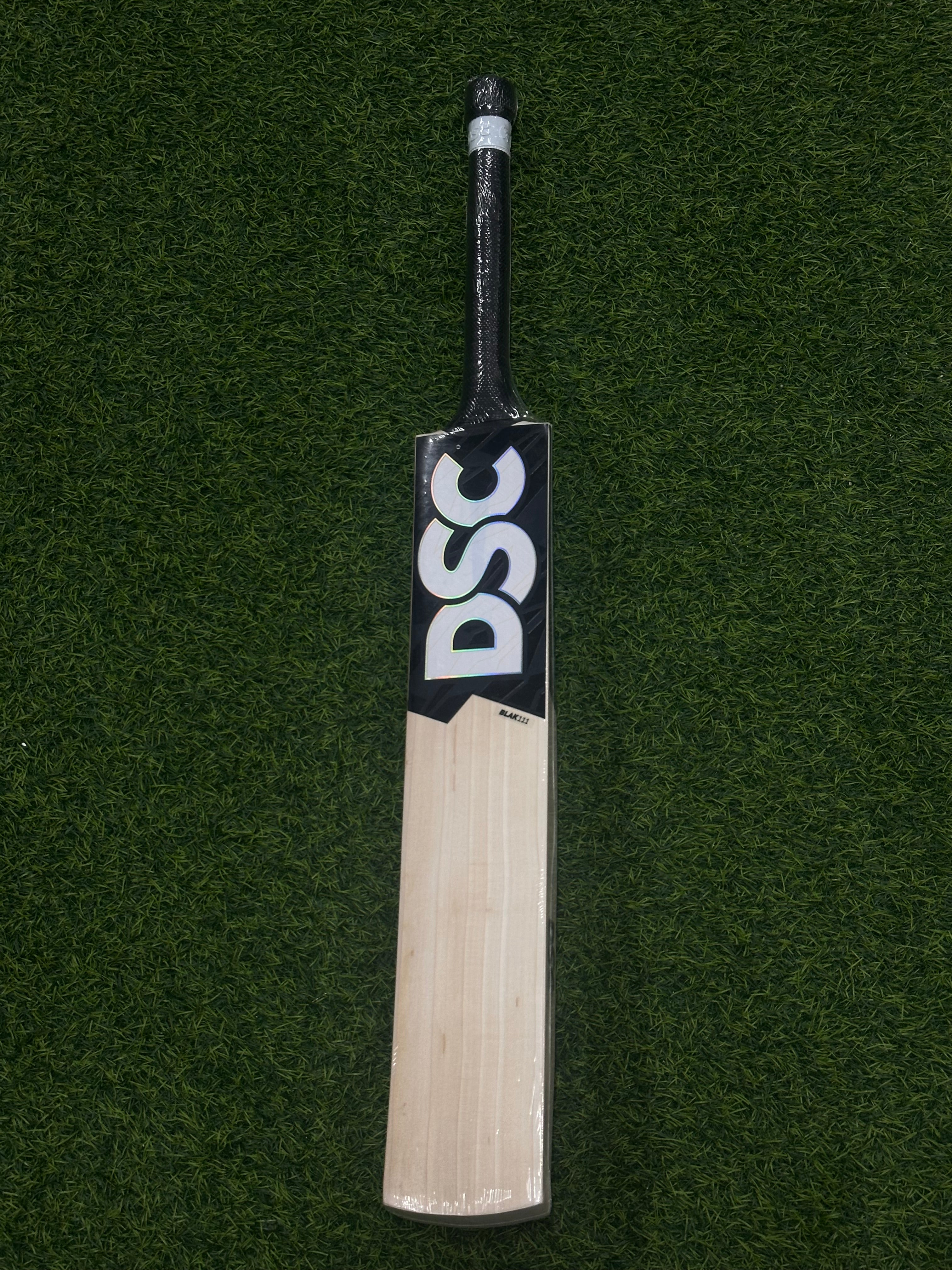 DSC BLAK 111 EW SH CRICKET BAT