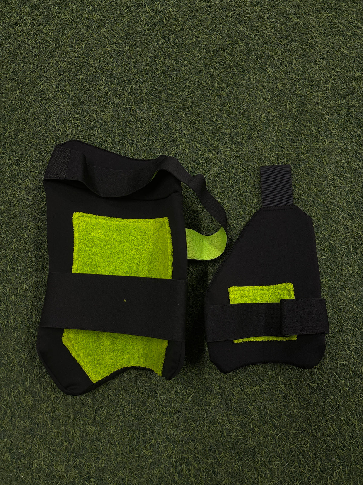 MOON WALKER THIGH GUARD LARGE RH