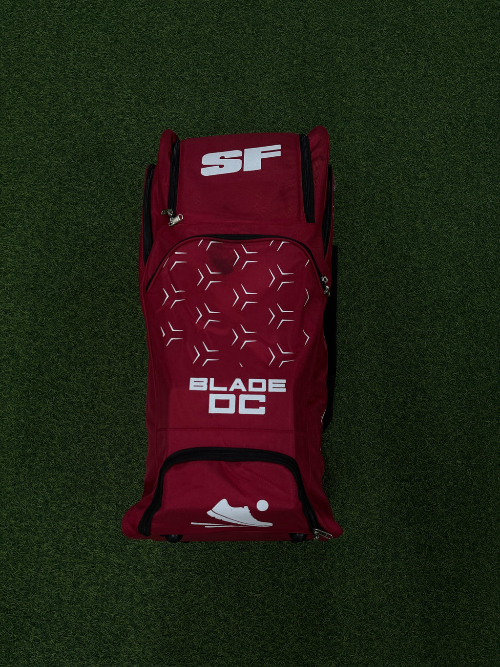 SF BLADE OC DUFFLE AND WHEELIE KITBAG