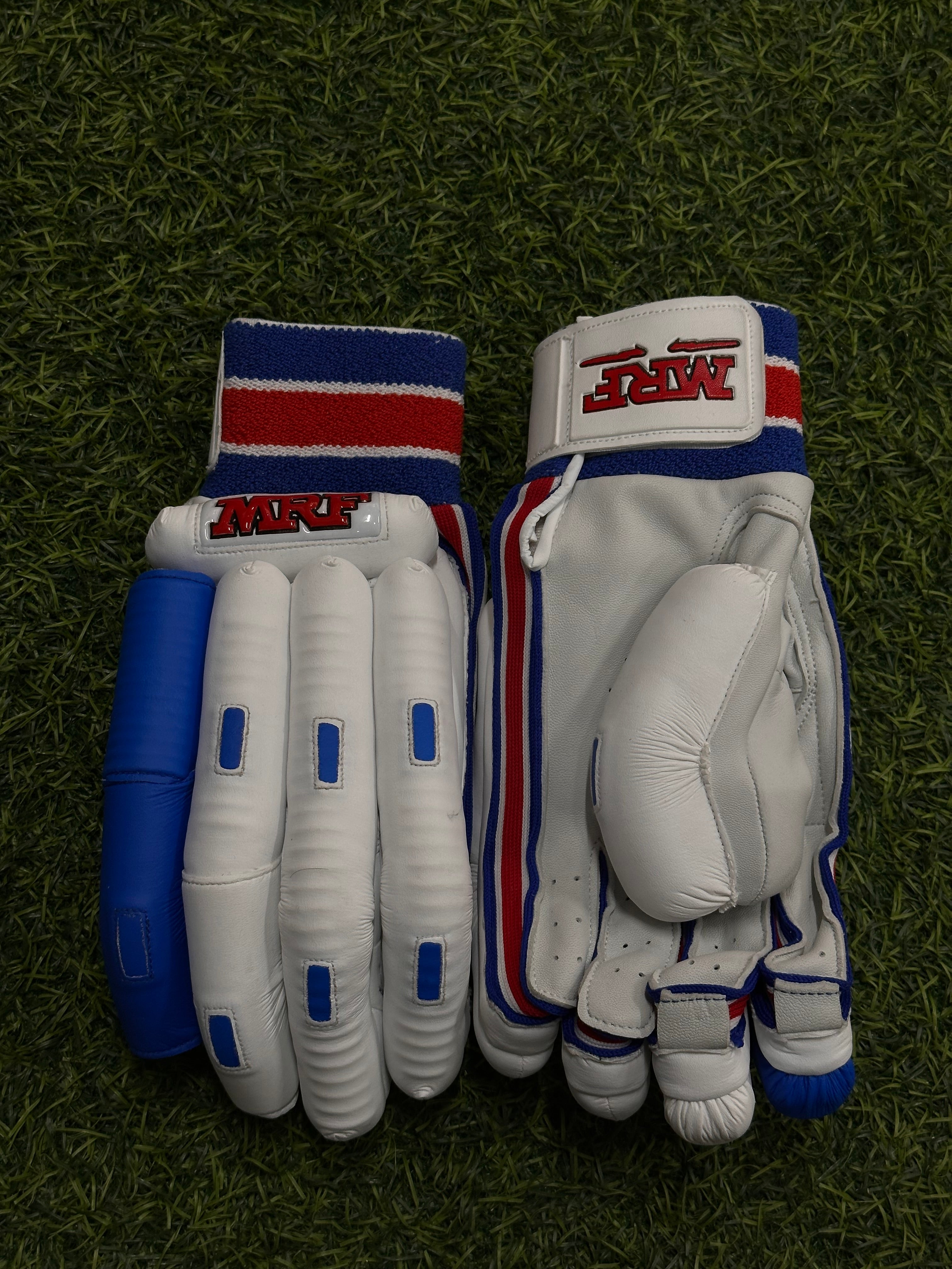 MRF MENS LH BATTING GLOVES