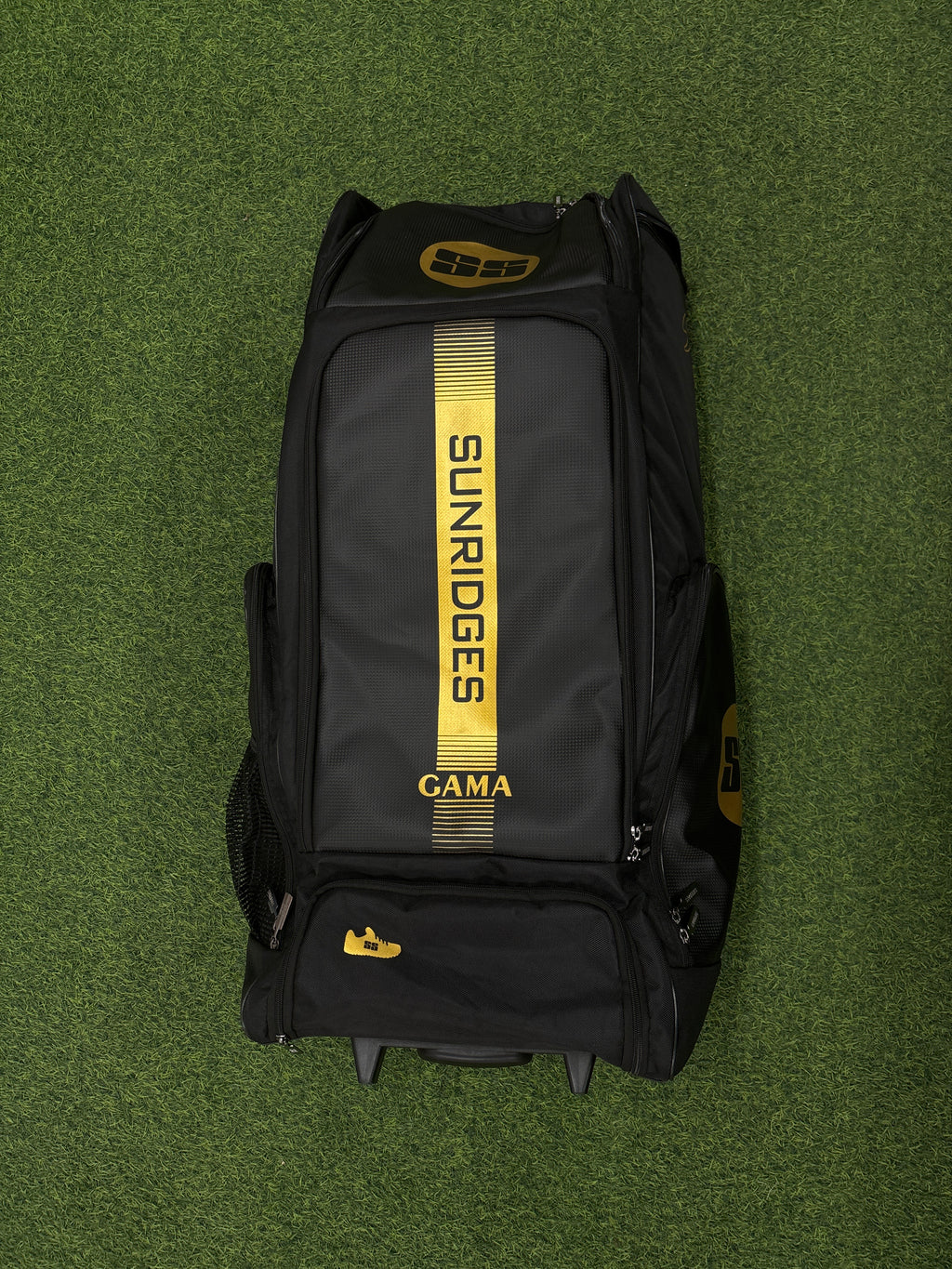 SS GAMA WHEELS AND DUFFLE KITBAG