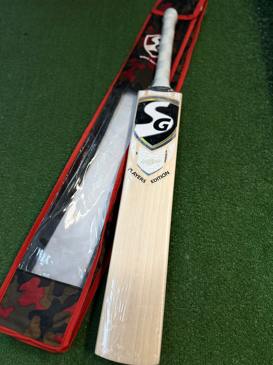 SG Players Edition EW cricket bat (Harrow)