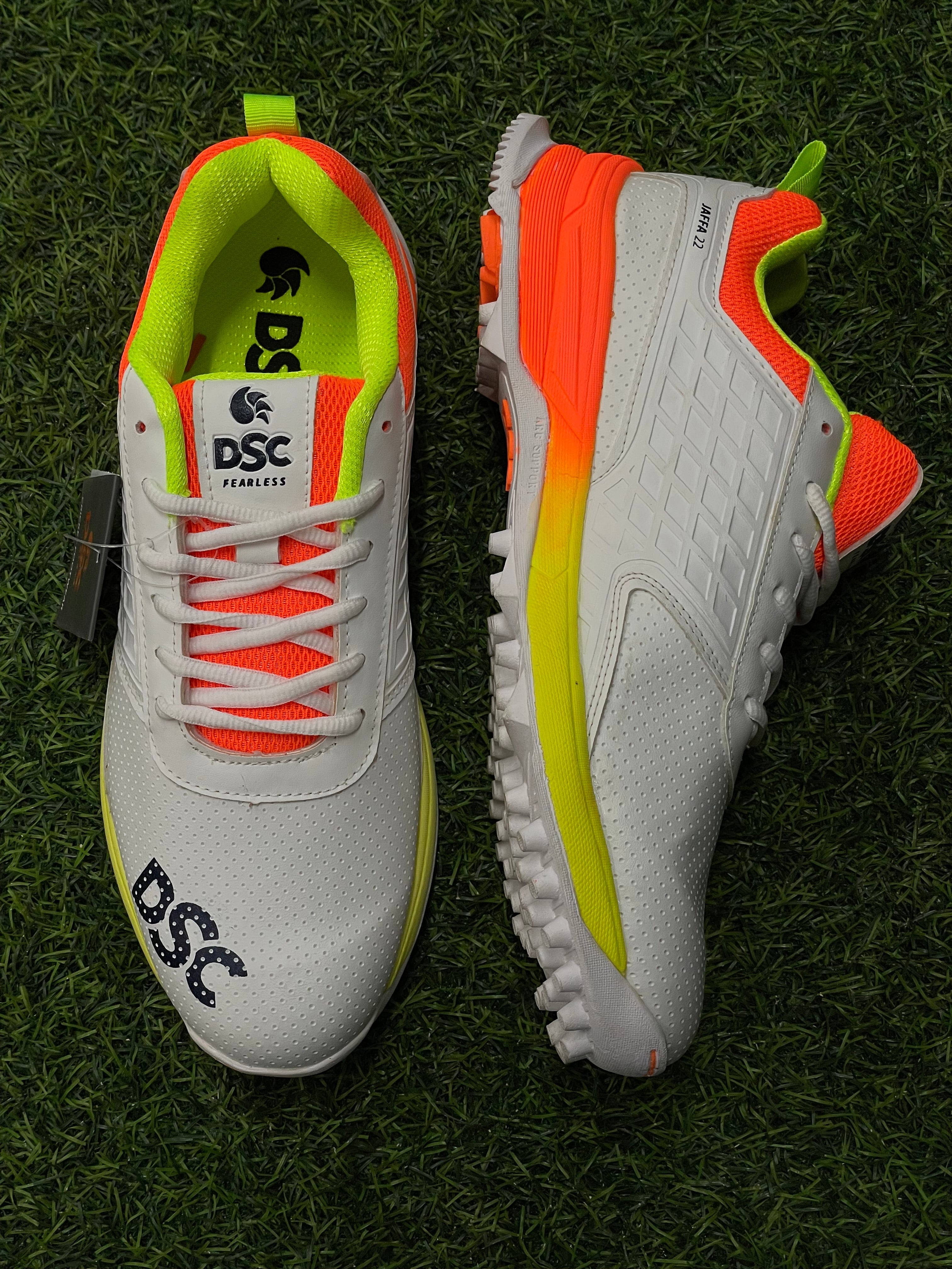 DSC JAFFA 22 RUBBER SPIKES ORA, WHT & YEL