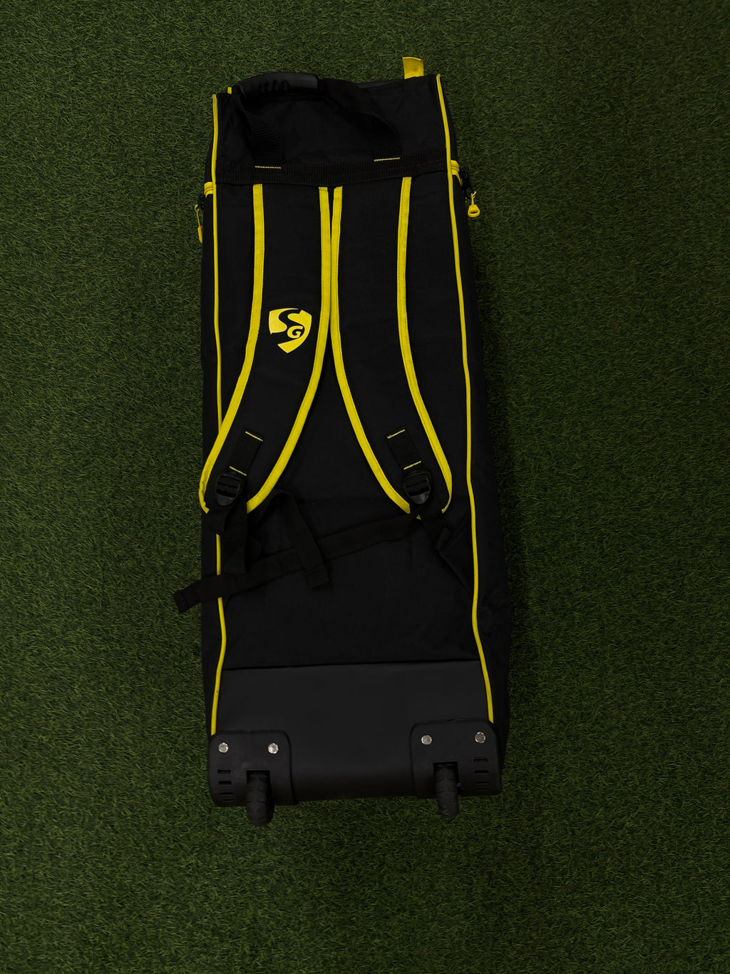 SG V12 CRICKET KITBAG