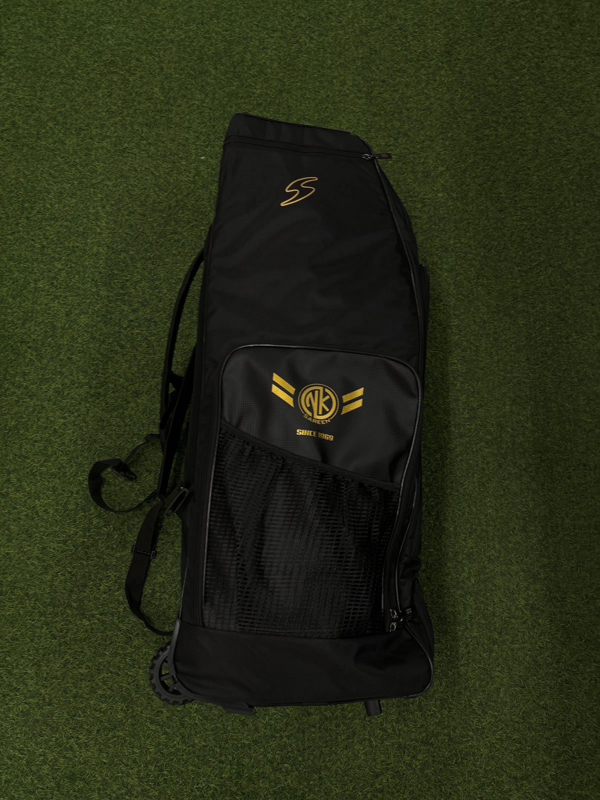 SS GAMA WHEELS AND DUFFLE KITBAG