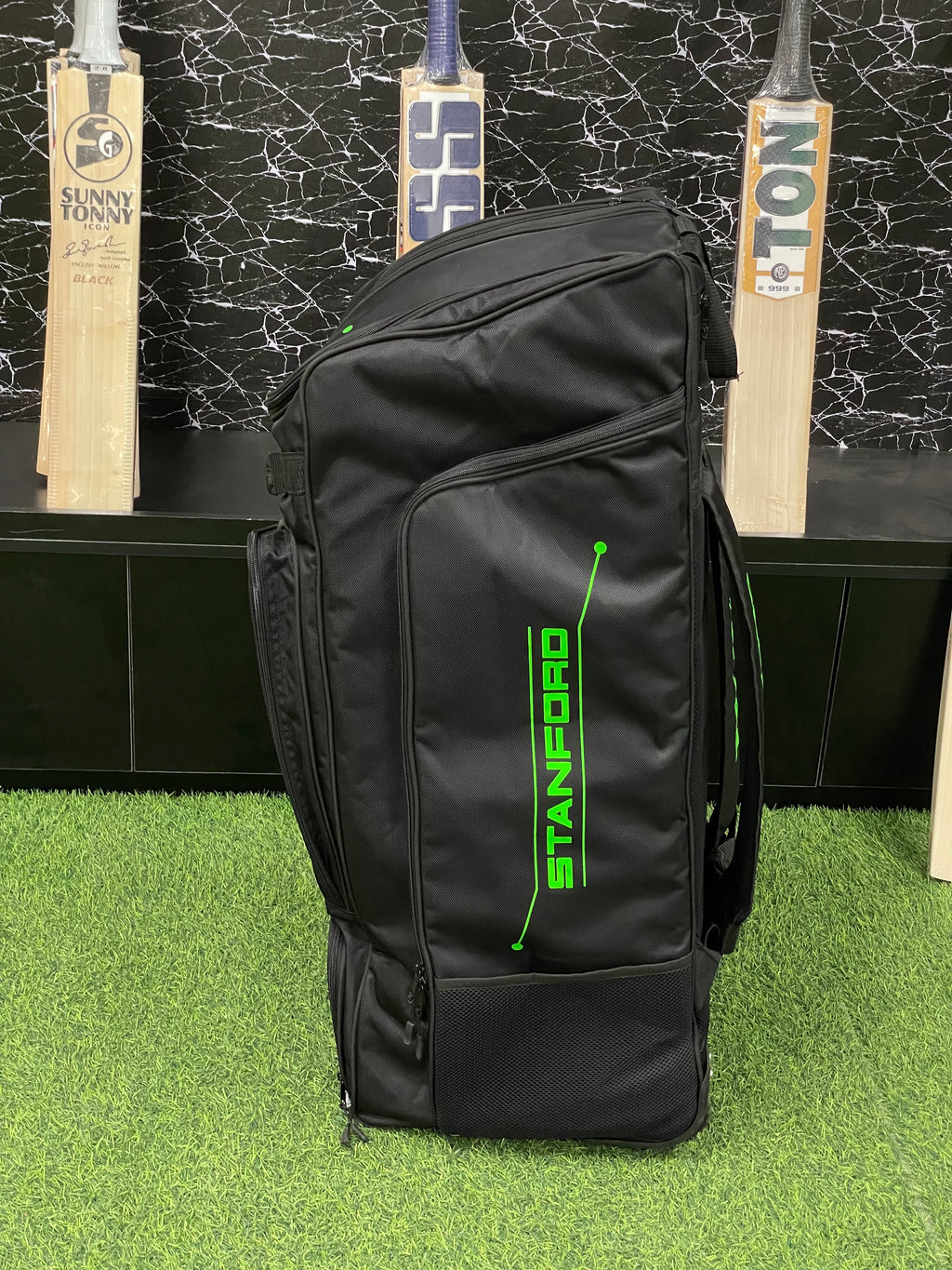 SF PRESTIGE KITBAG WHEELS & DUFFLE