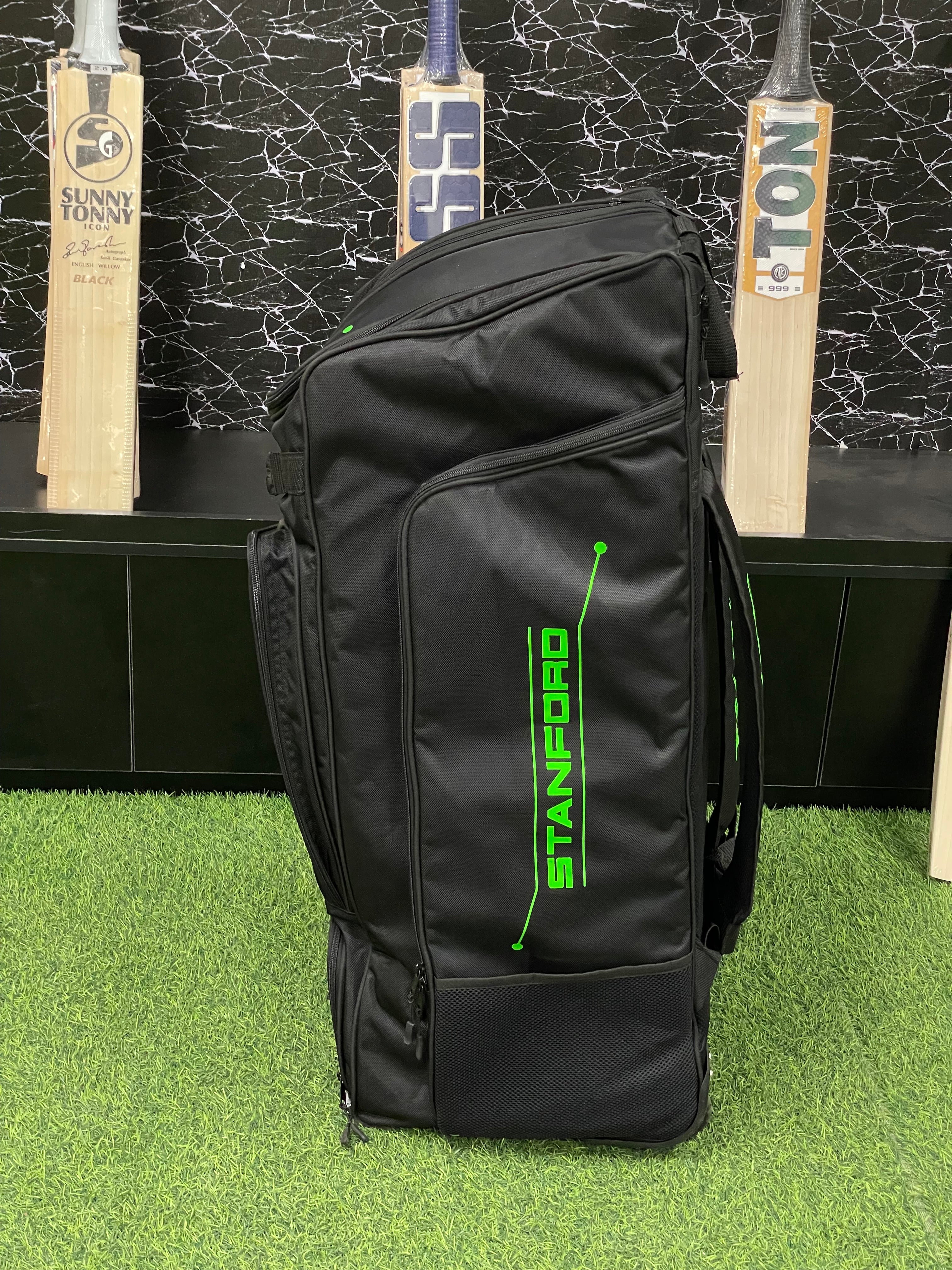 SF PRESTIGE KITBAG WHEELS & DUFFLE