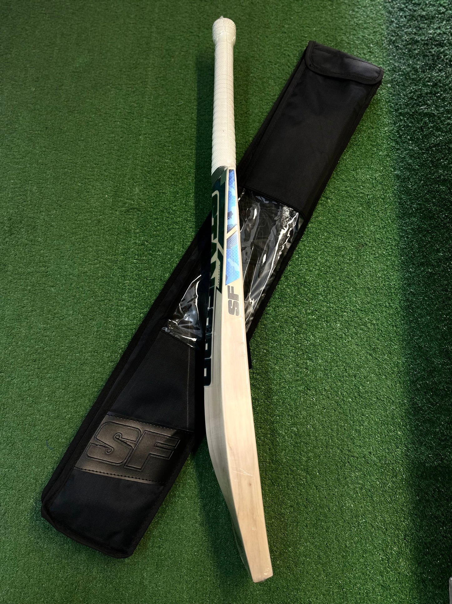 SF Camo premium 10000 EW cricket bat (SH)