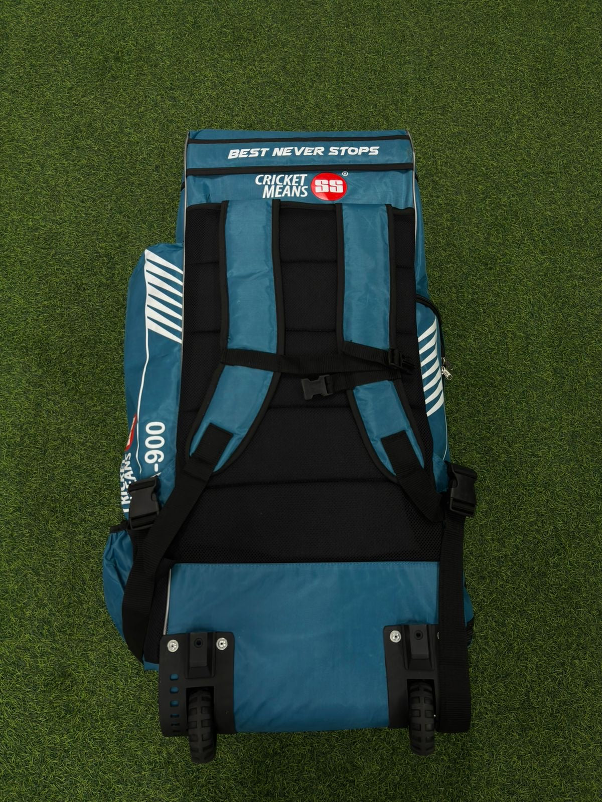 SS VA900 WHEELS AND DUFFLE KITBAG