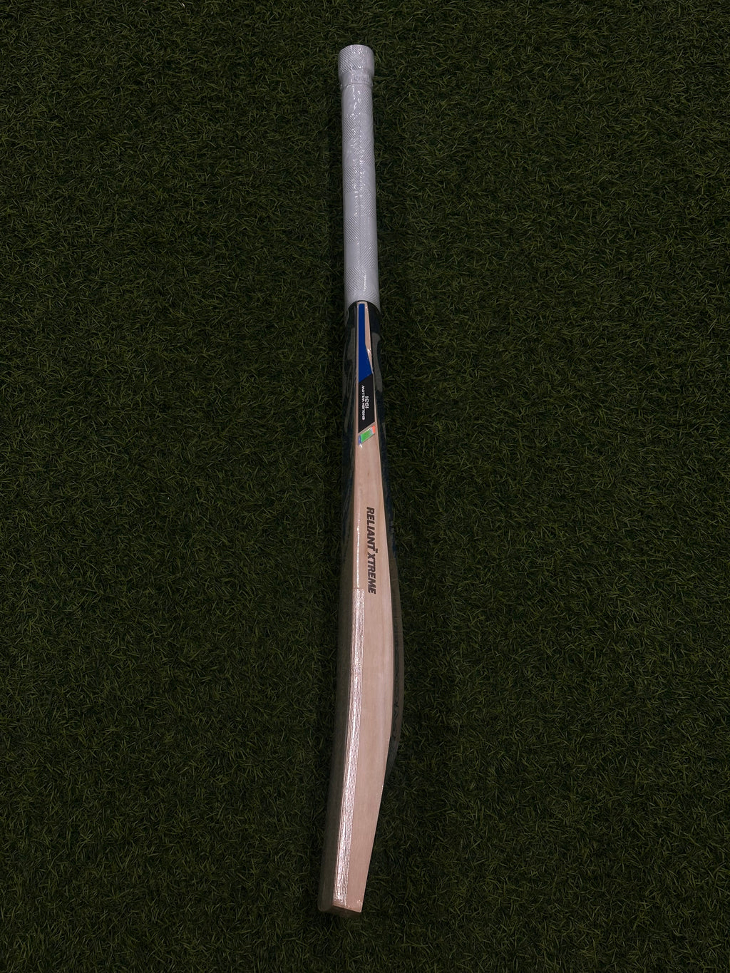 SG RELIANT XTREME EW SH CRICKET BAT