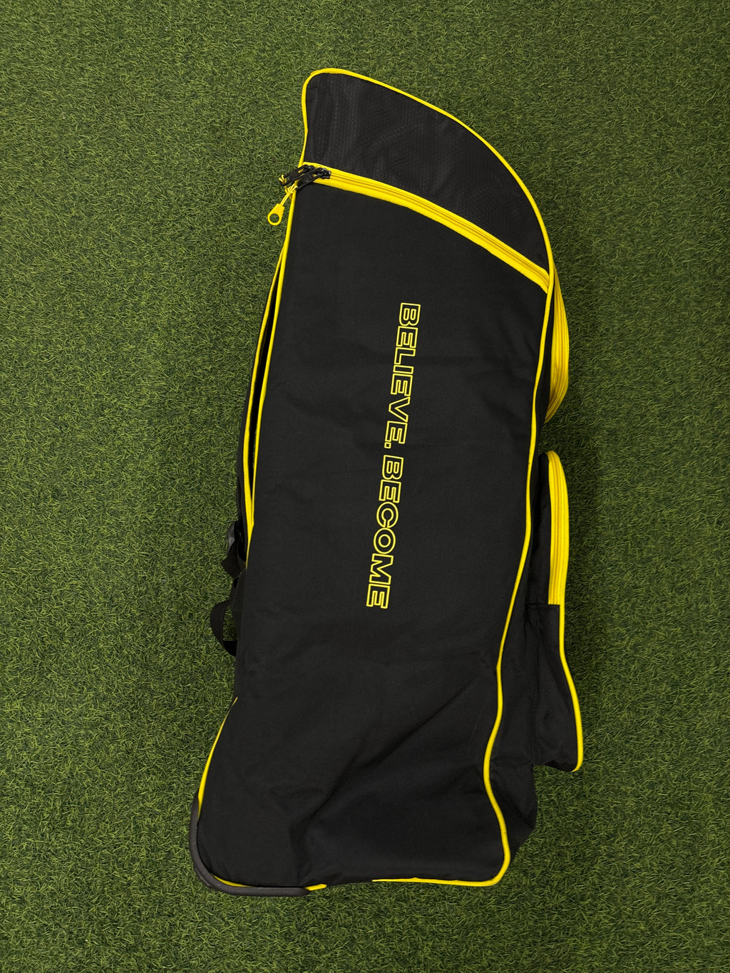 SG V12 CRICKET KITBAG
